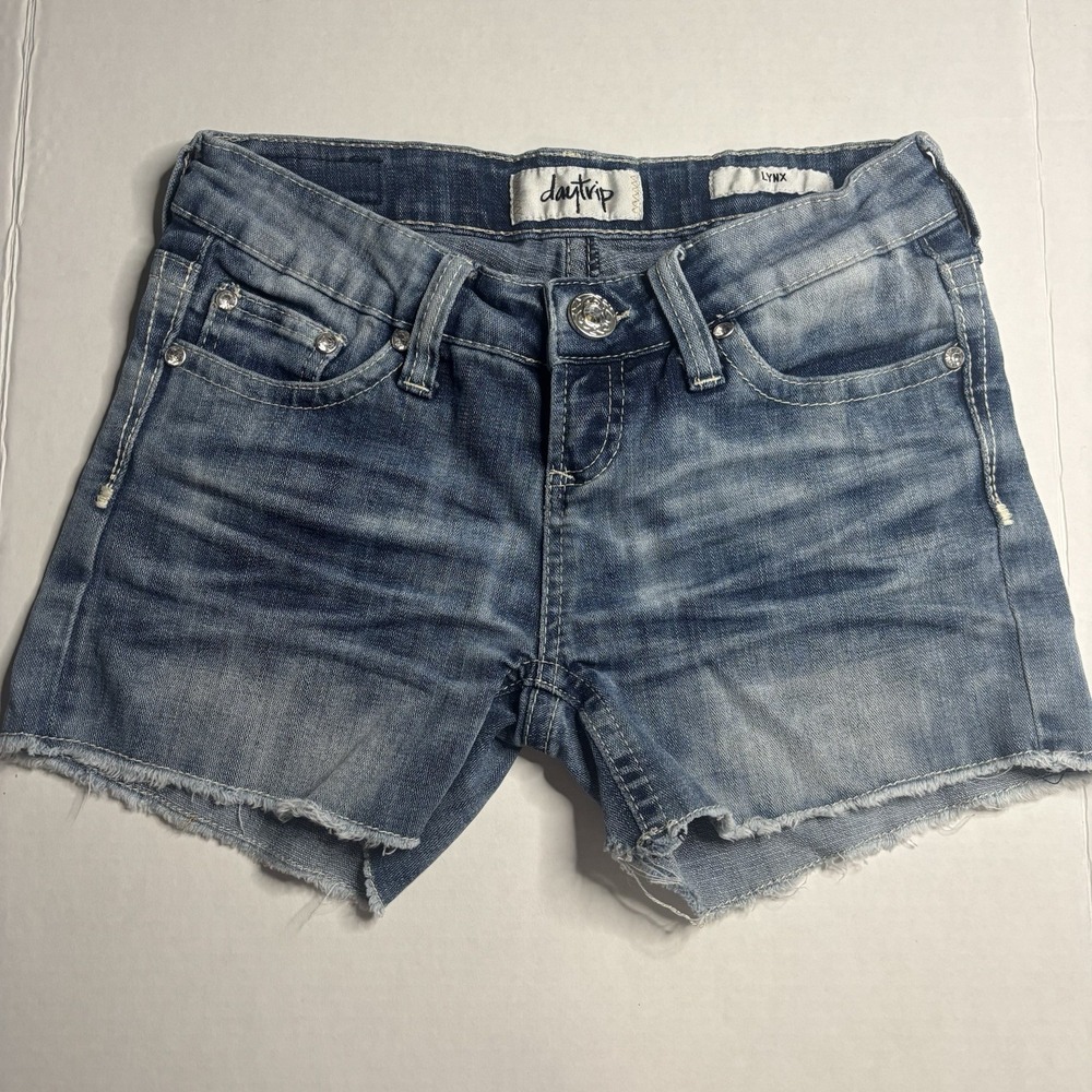 Daytrip Lynx Women Blue Distressed Denim Cut-Off Jean Shorts Size 24